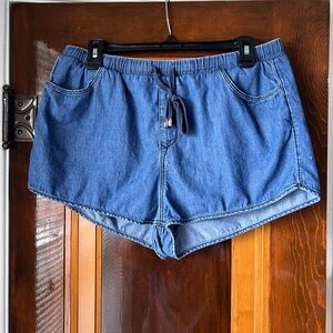 Soundgirl Chambray Shorts with Elastic Waist